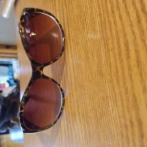 Chico's tortoise sunglasses